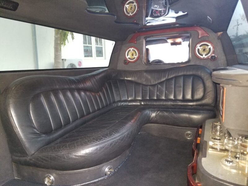 Hover Limo Rental in Lagos, Nigeria