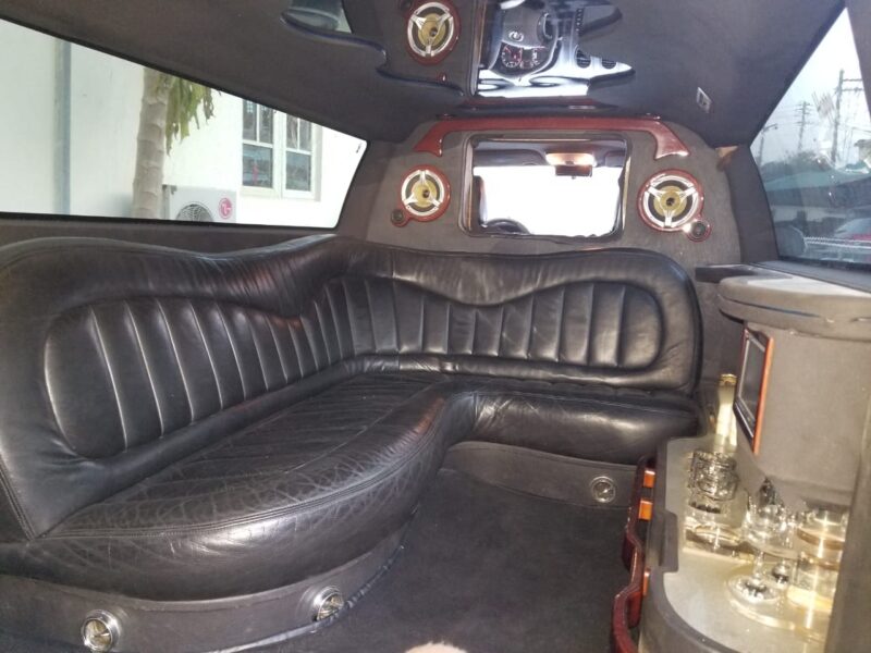 Hover Limo Rental in Lagos, Nigeria