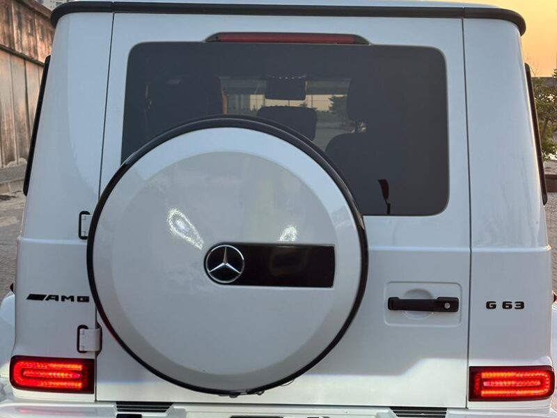 Mercedes Benz G-Wagon