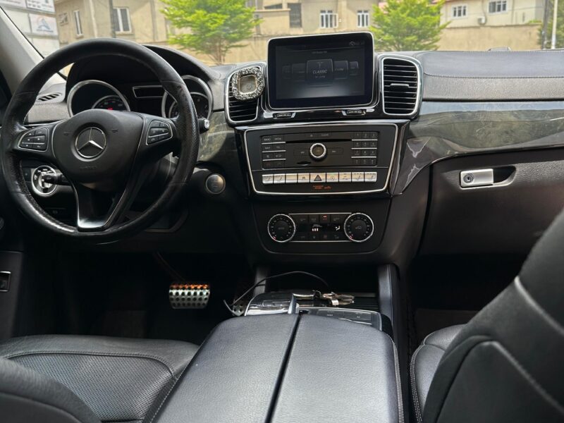 Mercedes Benz GLE450 Car Hire, Lagos