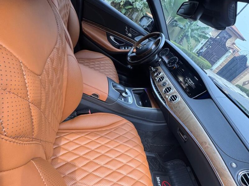 Mercedes Benz S550