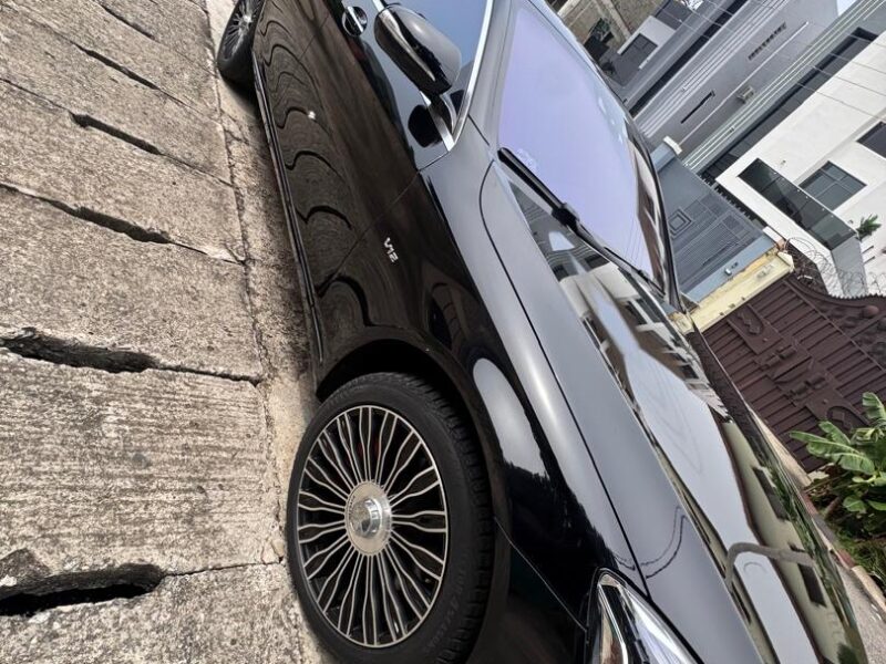 Mercedes Benz S550