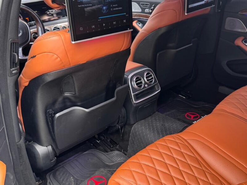 Mercedes Benz S550