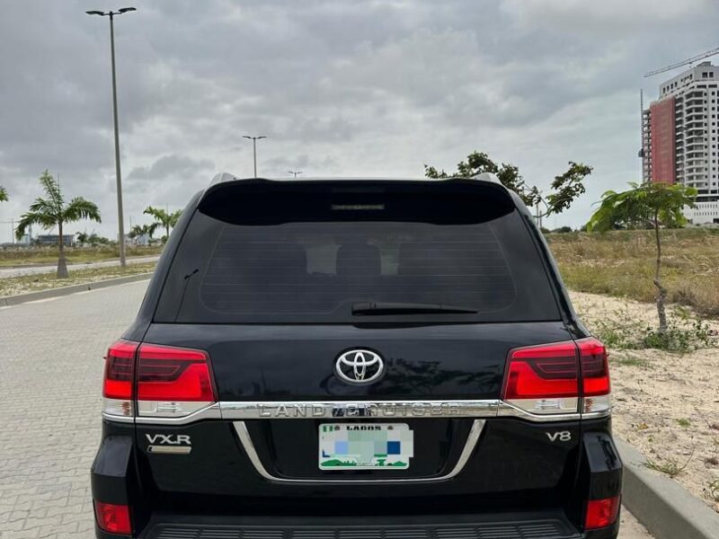Toyota Land Cruiser Car Rental, Lagos