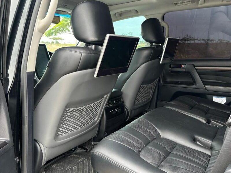 Toyota Land Cruiser Car Rental, Lagos